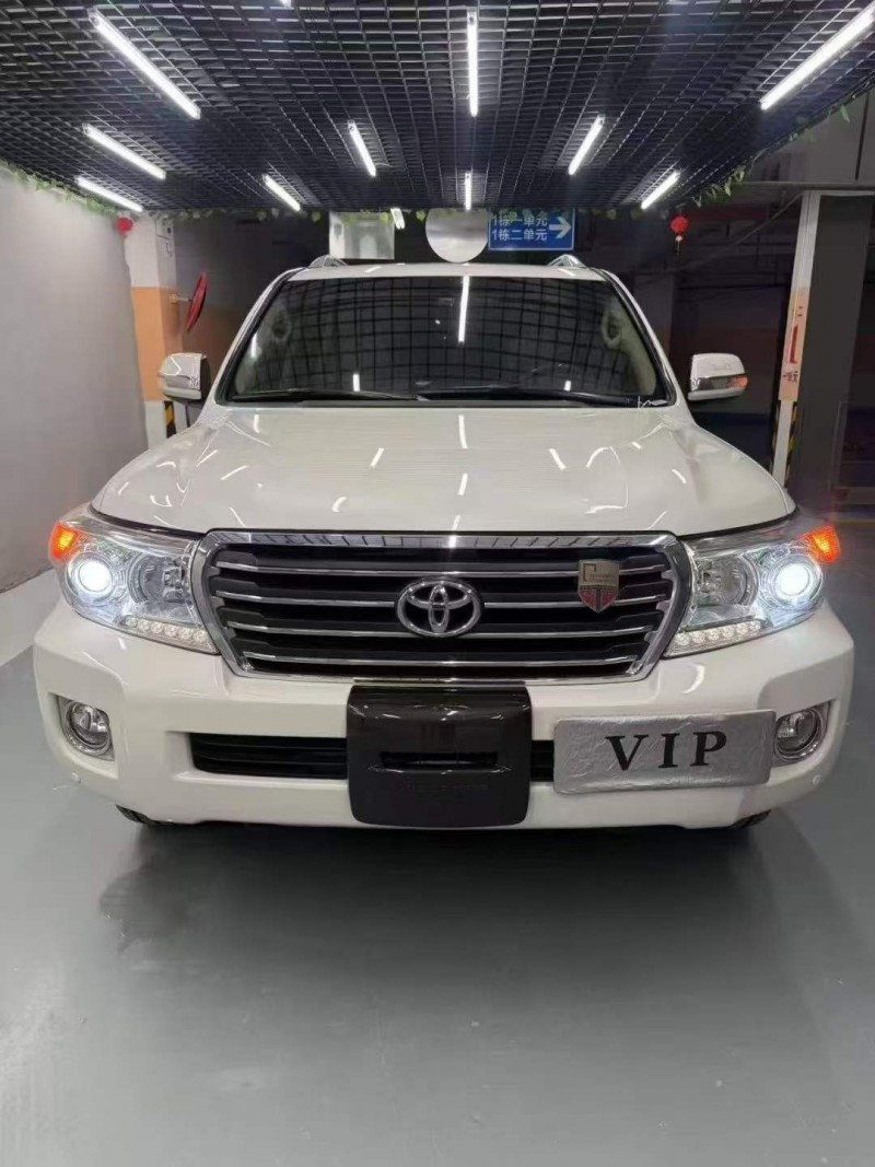 广州13年丰田兰德酷路泽1