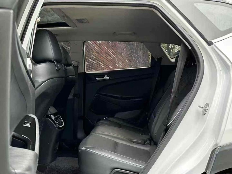 广州21年现代途胜4