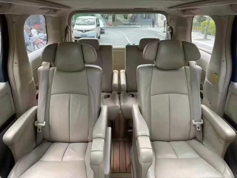 广州12年丰田威尔法4