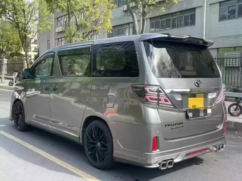 广州12年丰田威尔法7