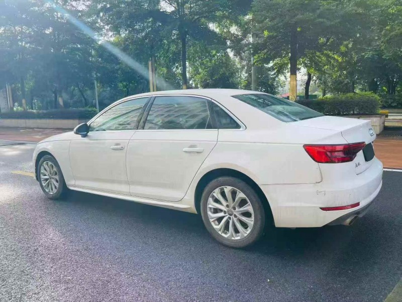广州17年奥迪A4L6
