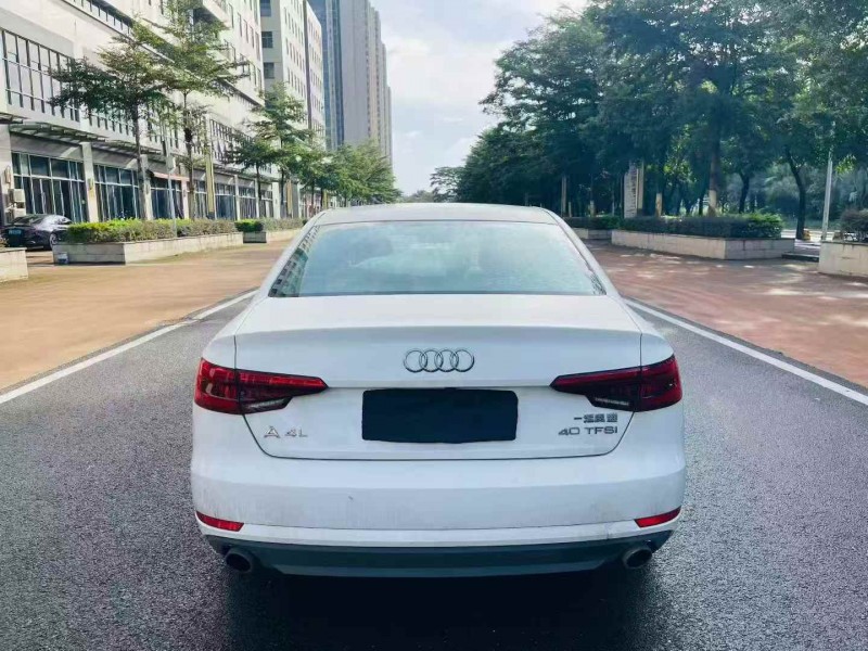 广州17年奥迪A4L9