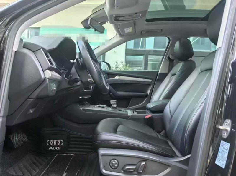 广州19年奥迪Q56