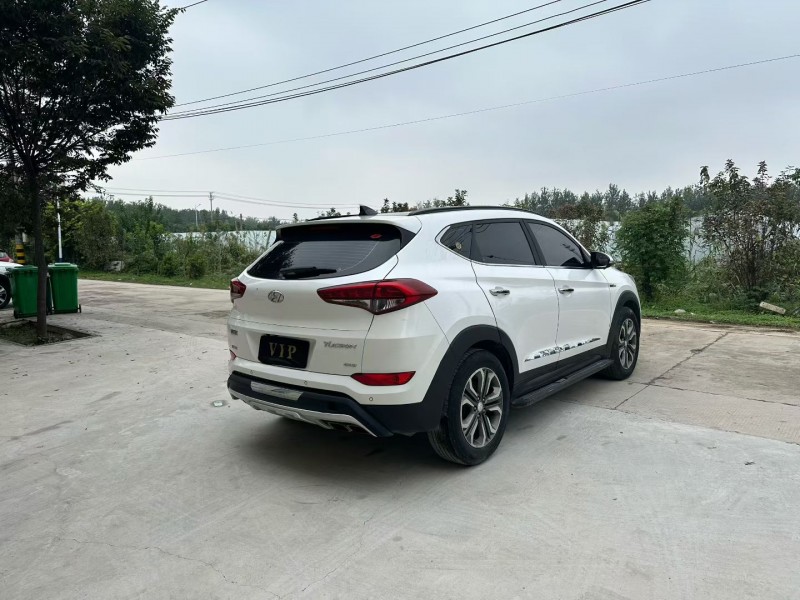 徐州16年现代途胜4