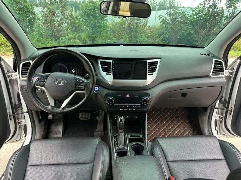 徐州16年现代途胜7