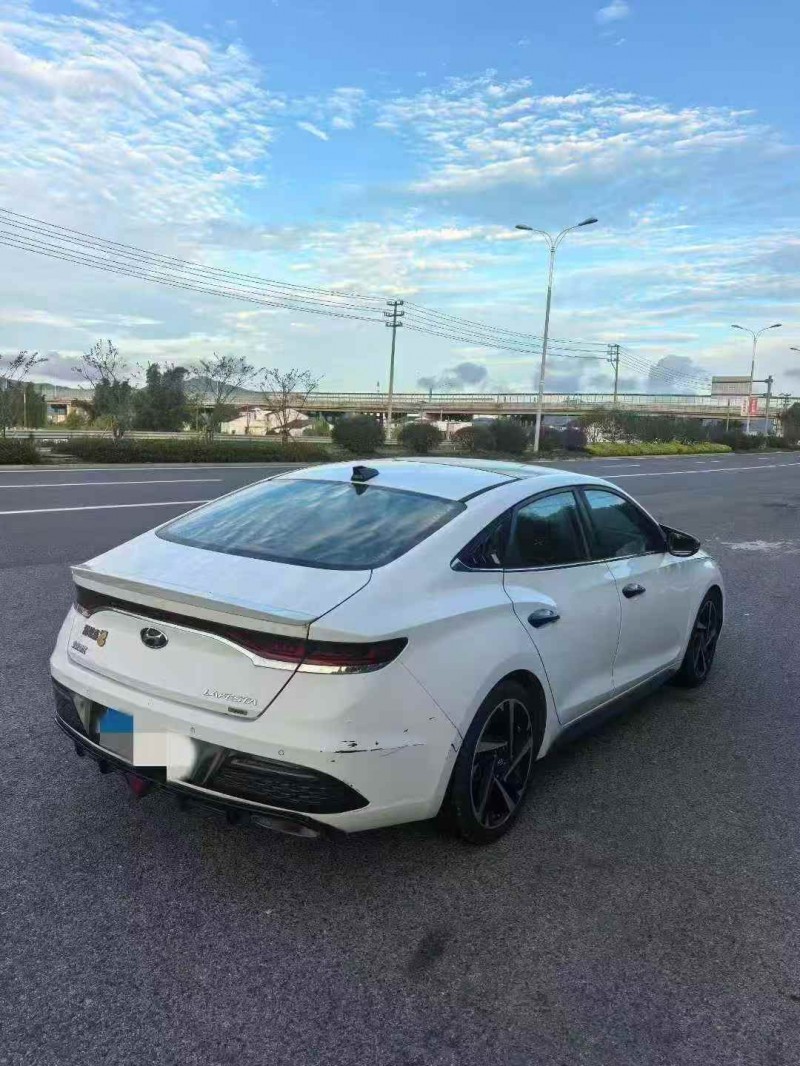 金华19年现代菲斯塔8