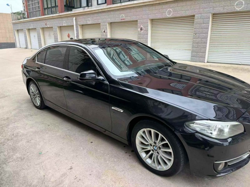 青岛16年宝马5系3