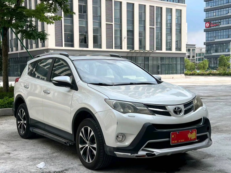 广州15年丰田RAV43