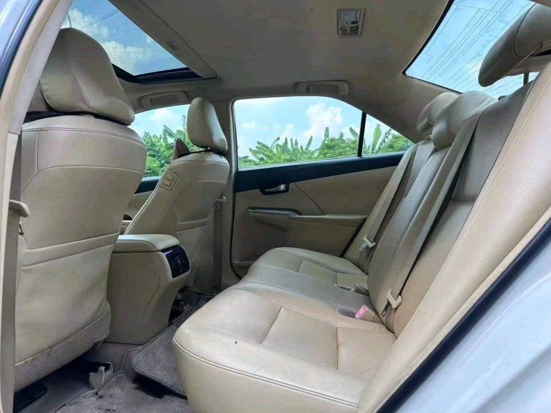 广州15年丰田凯美瑞7