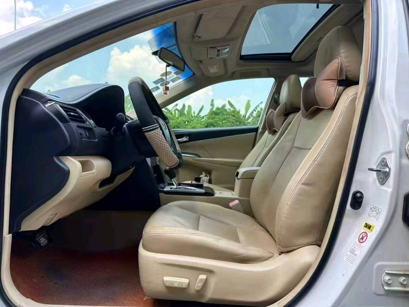 广州15年丰田凯美瑞9