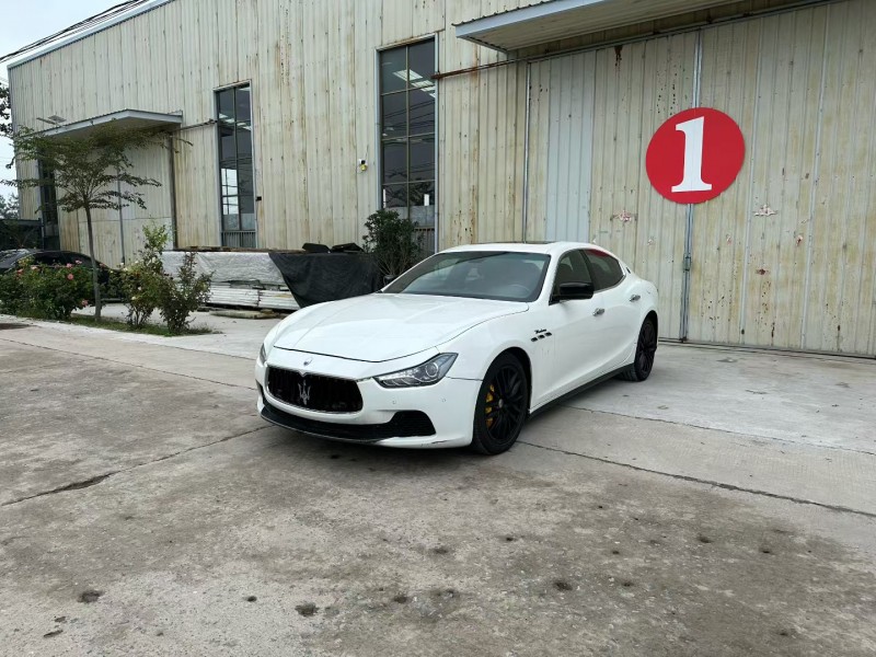 徐州15年玛莎拉蒂Ghibli2