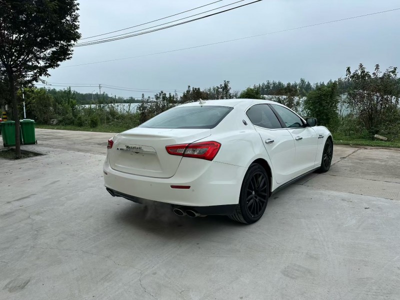 徐州15年玛莎拉蒂Ghibli4