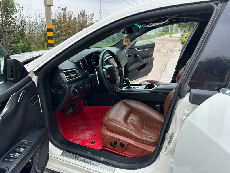 徐州15年玛莎拉蒂Ghibli5