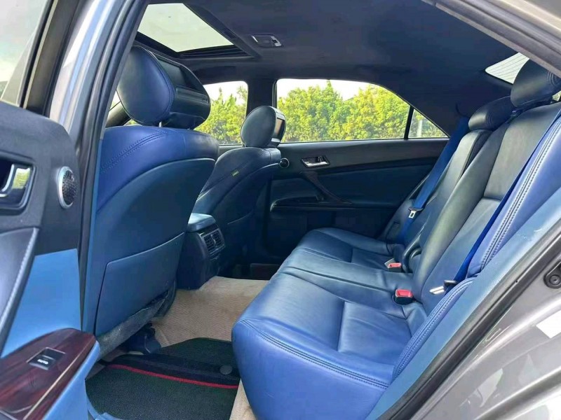 广州10年丰田锐志7