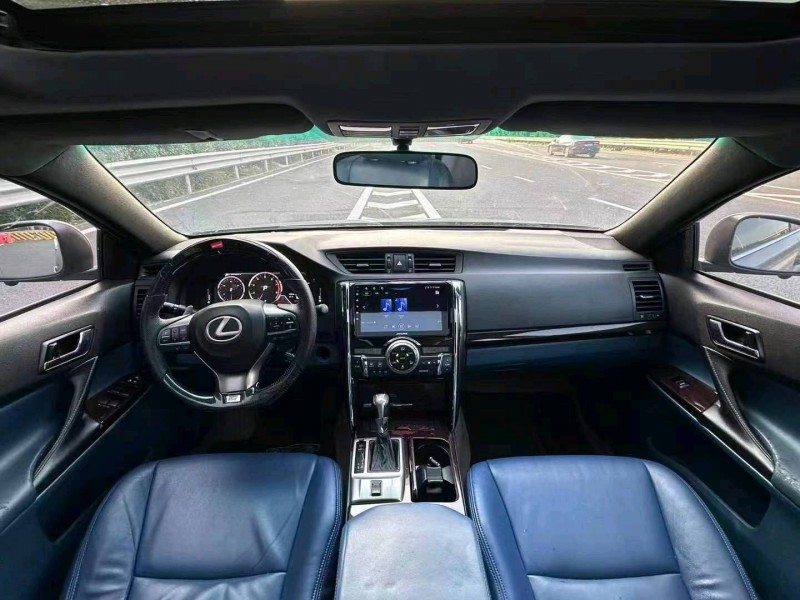 广州10年丰田锐志8