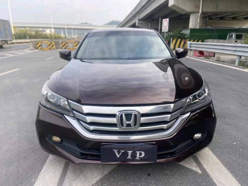 广州15年本田雅阁1