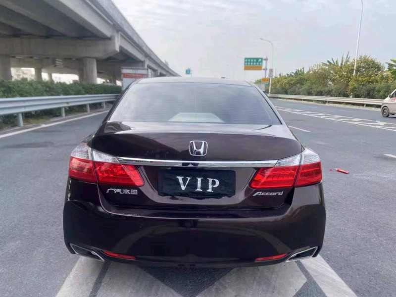 广州15年本田雅阁9