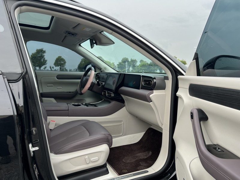 盐城24年零跑汽车C116