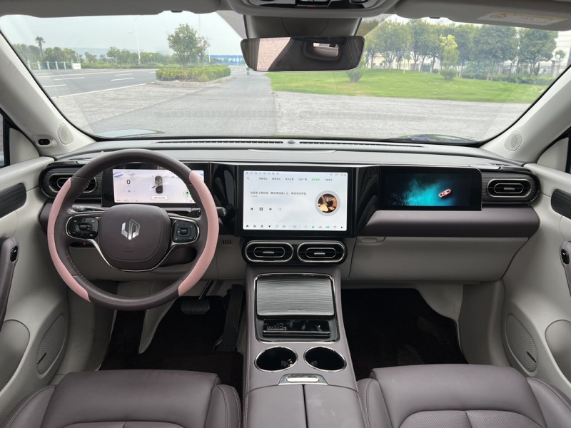 盐城24年零跑汽车C117