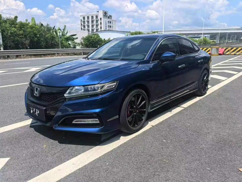 广州16年本田思铂睿2