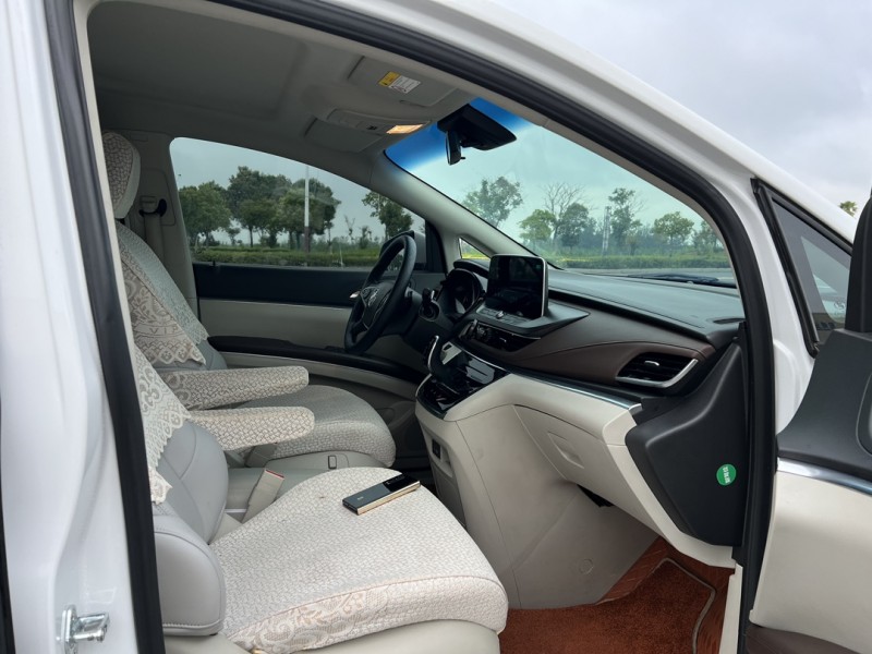 盐城23年别克GL86