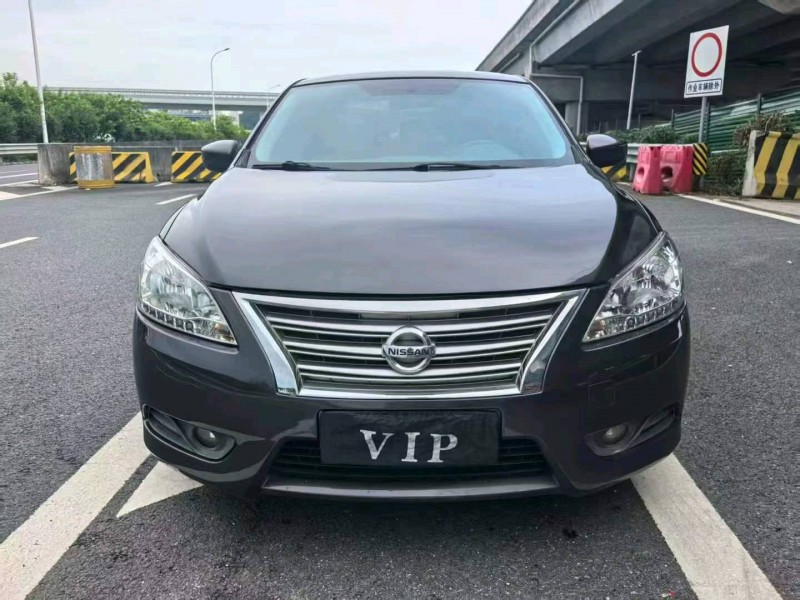 广州16年日产轩逸1