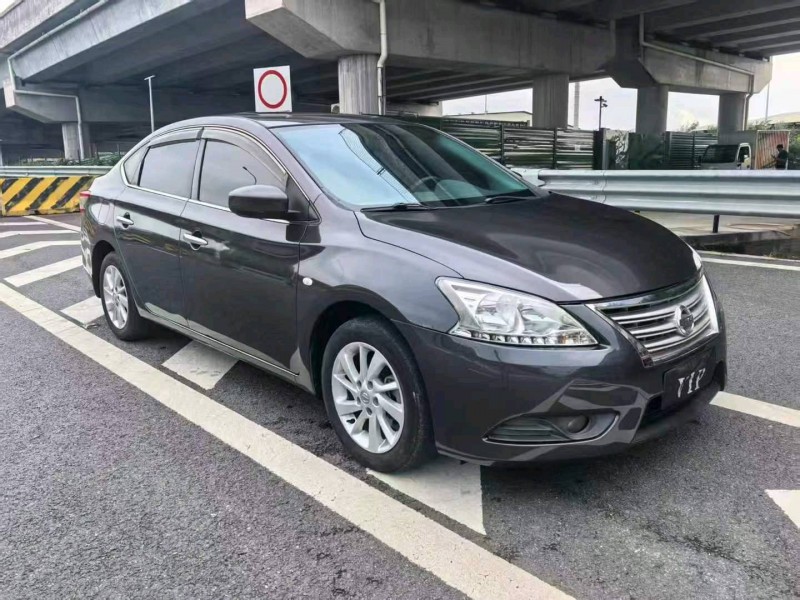 广州16年日产轩逸3