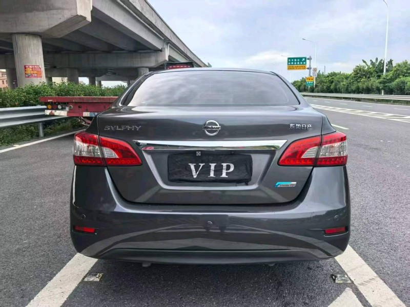 广州16年日产轩逸5