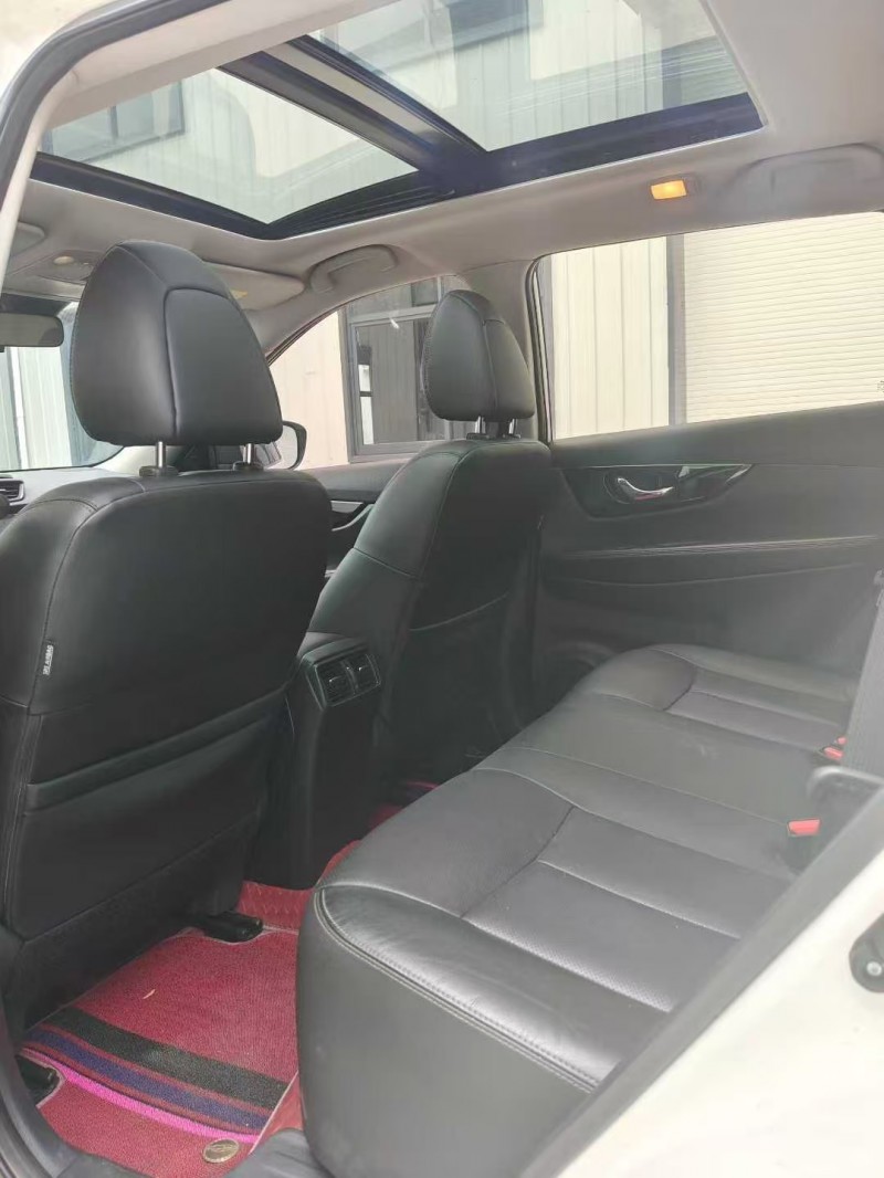 徐州20年日产奇骏5