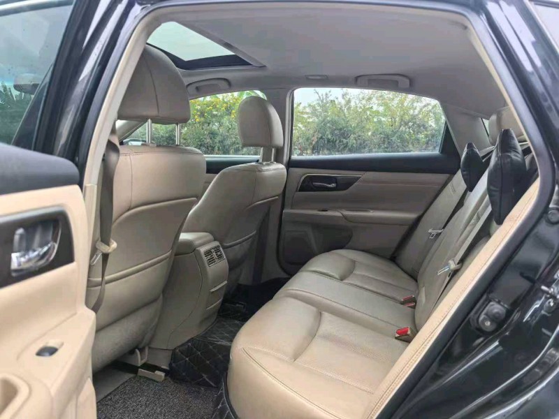 广州13年日产天籁7