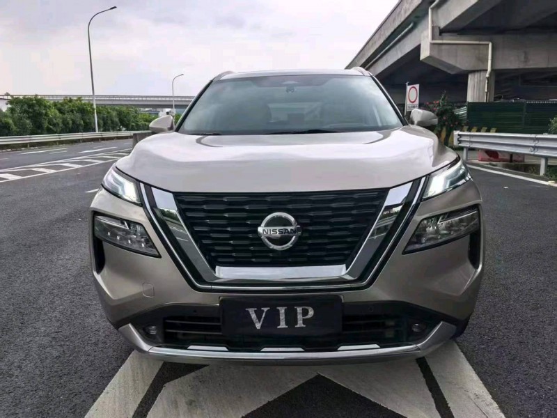 广州21年日产奇骏1