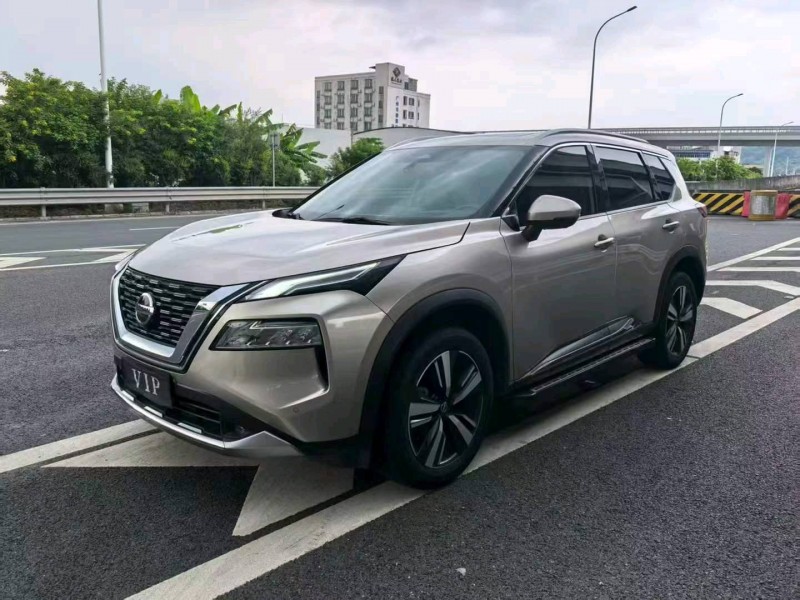 广州21年日产奇骏2