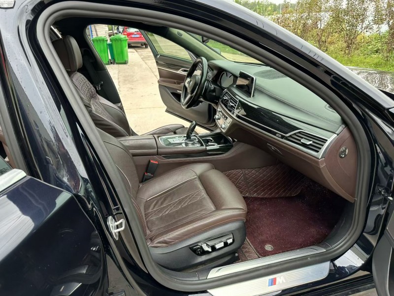 徐州17年宝马7系8