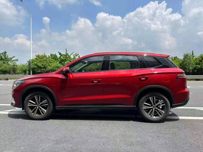 广州20年比亚迪宋6