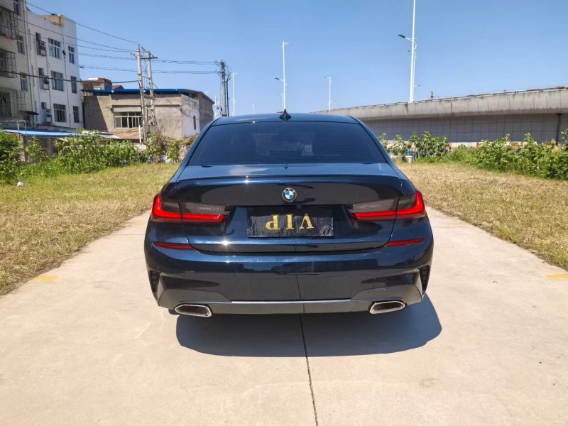 襄阳22年宝马3系9