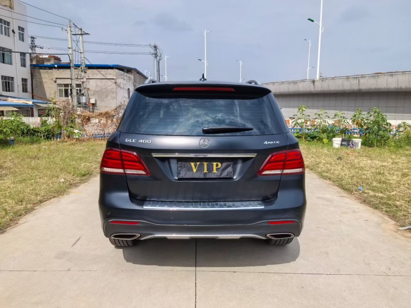 襄阳17年奔驰GLE9