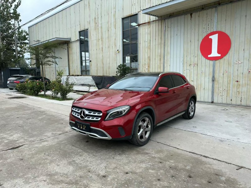 徐州18年奔驰GLA2