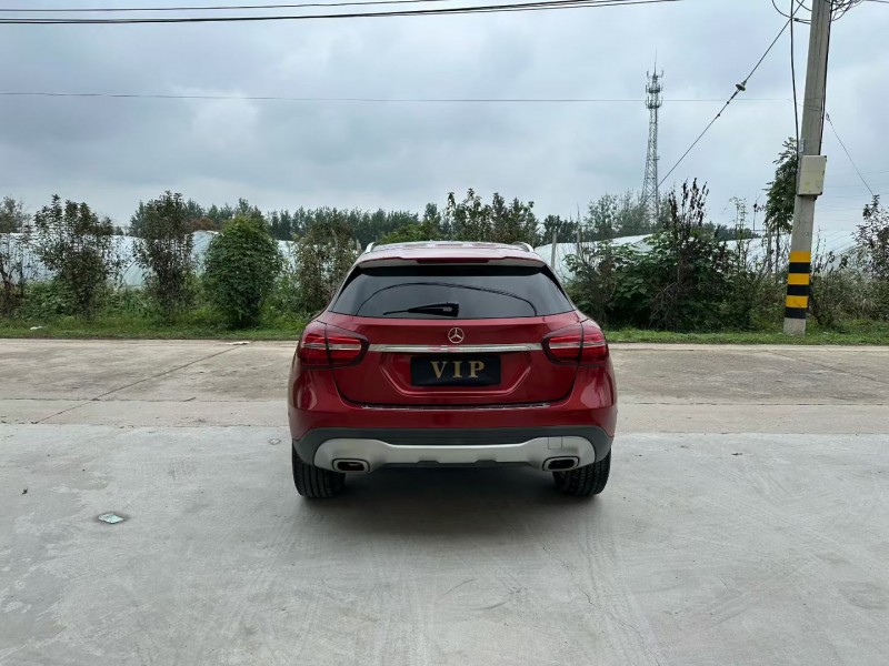 徐州18年奔驰GLA9