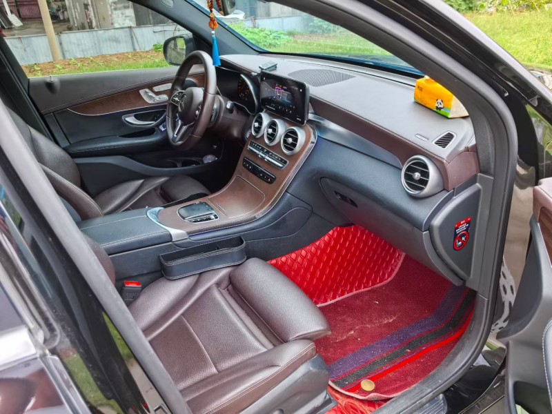 襄阳22年奔驰GLC6