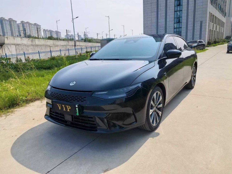 襄阳24年零跑汽车C012