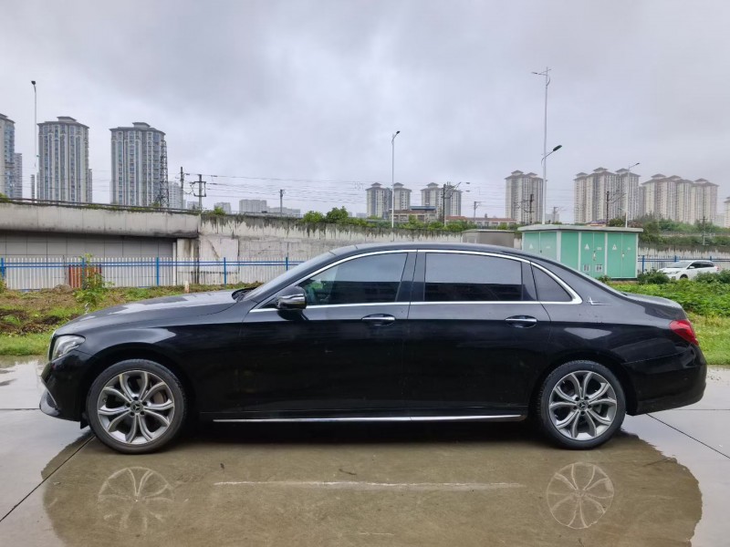 襄阳20年奔驰E8