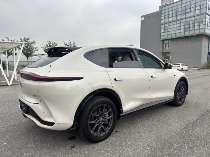 盐城25年智己LS75