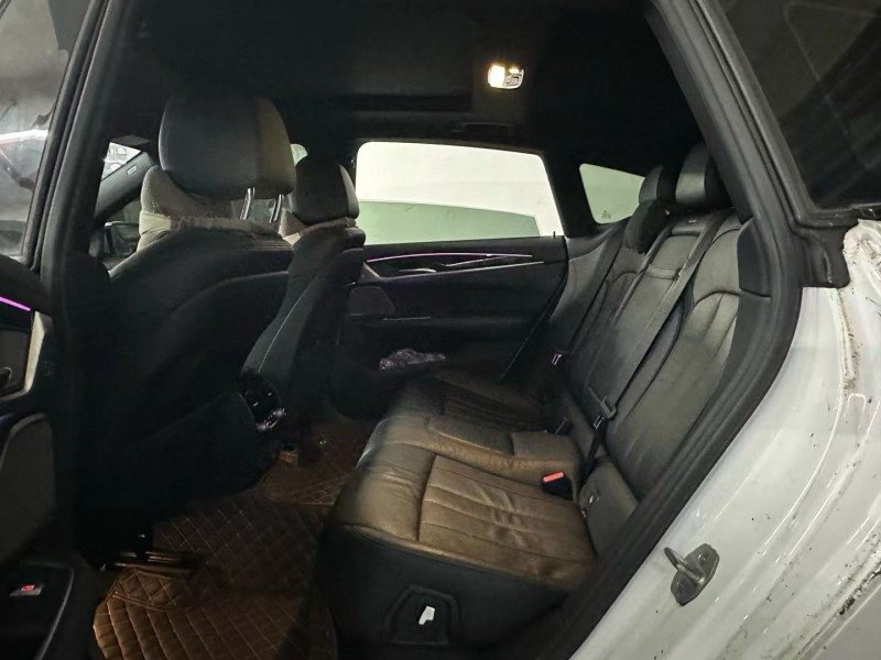 深圳20年宝马6系4