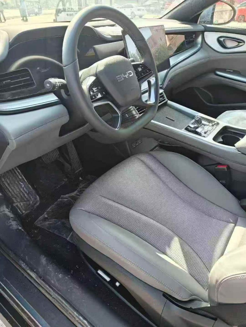 承德25年比亚迪海豹5