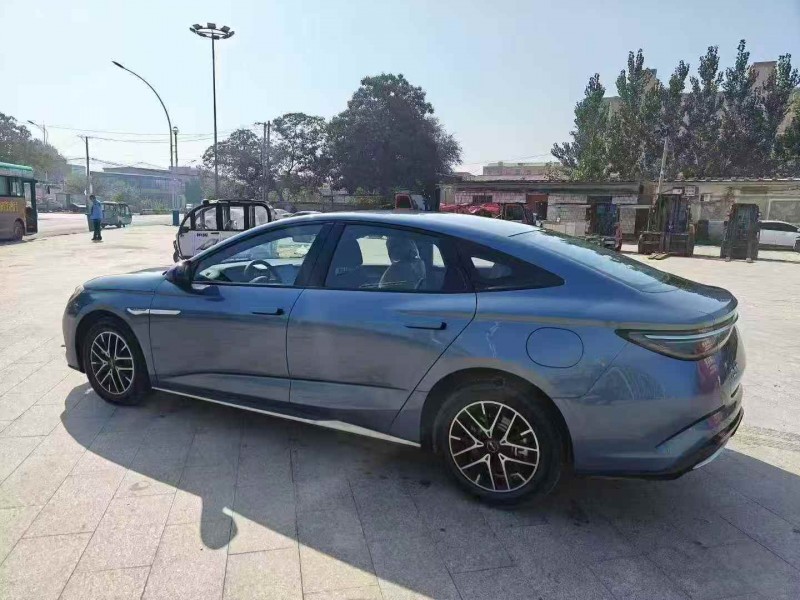 承德25年比亚迪海豹8