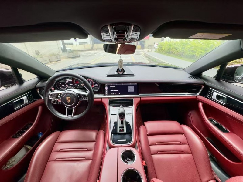 深圳20年保时捷帕拉梅拉5