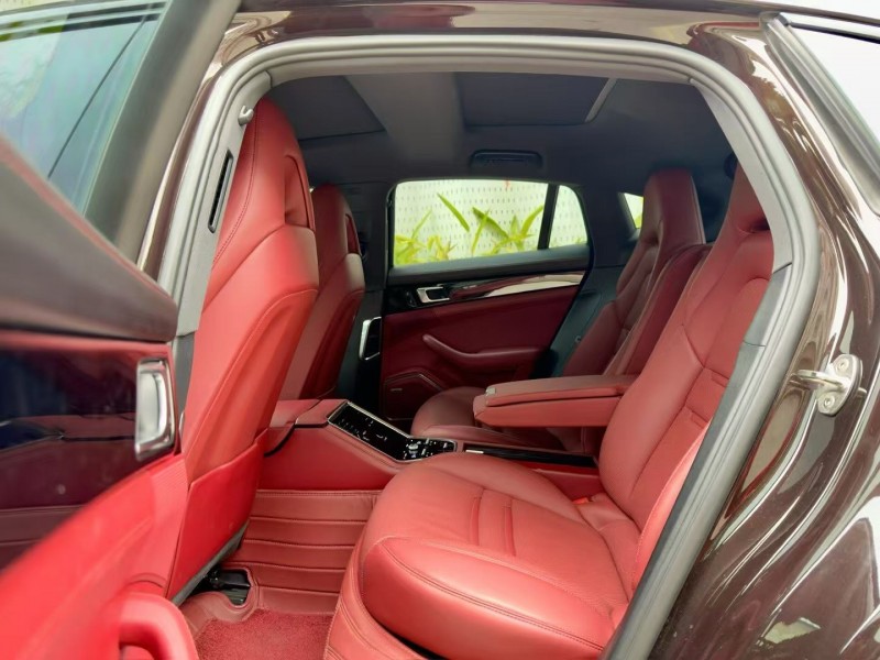 深圳20年保时捷帕拉梅拉6