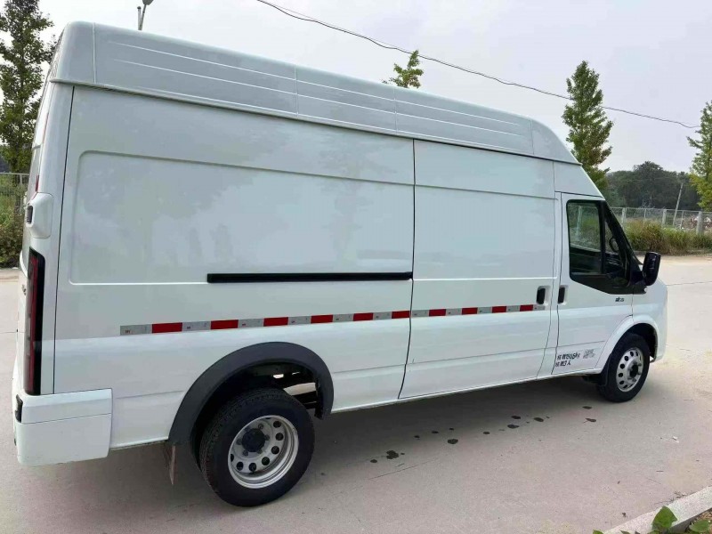 东营25年江铃福顺8