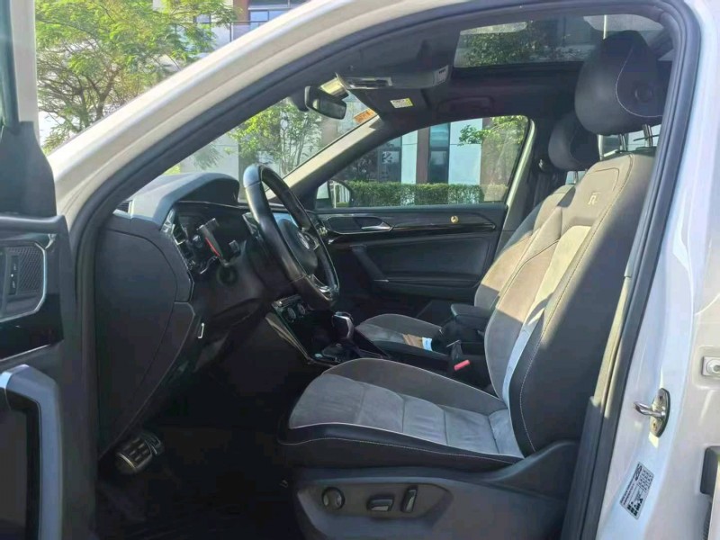 广州19年大众探岳9