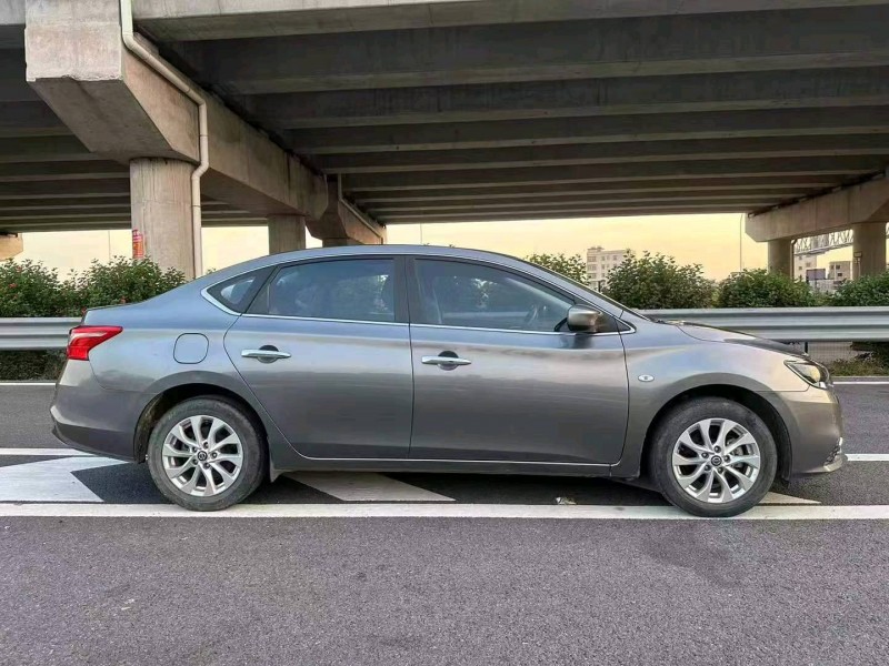 广州20年日产轩逸4